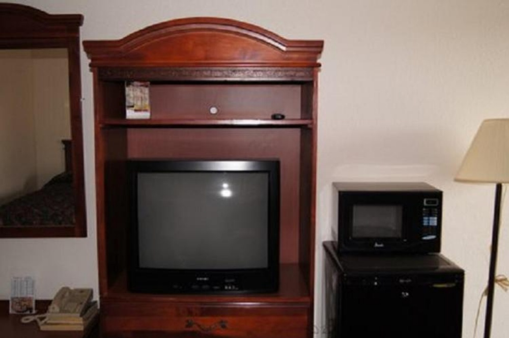 Room image 4