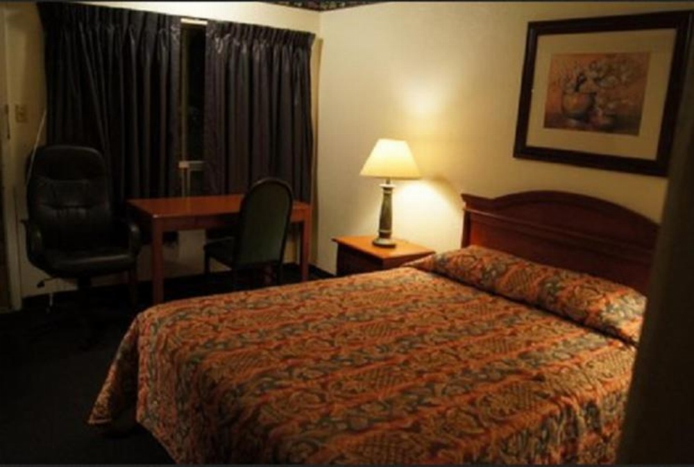 Queen Room