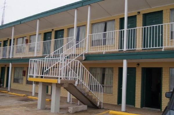 Budget Inn image 1