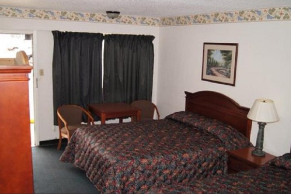 Budget Inn Main image